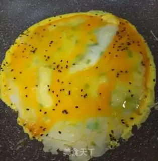 Make Onion black sesame eggcake step 5