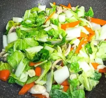 Make Carrots, mushrooms, cabbage step 3