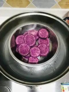 Make Spam ball step 1