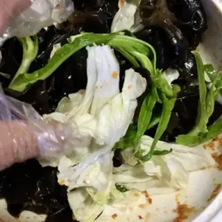 Make Garlic sauce and wood step 7