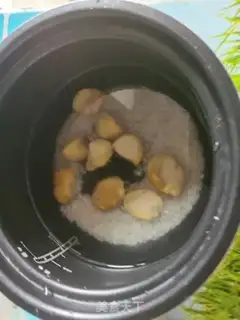 Make Chestnut congee step 2