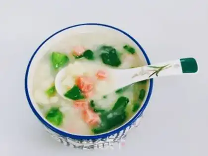 Make Poppy ham soup step 0