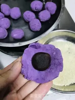 Make Spam ball step 6