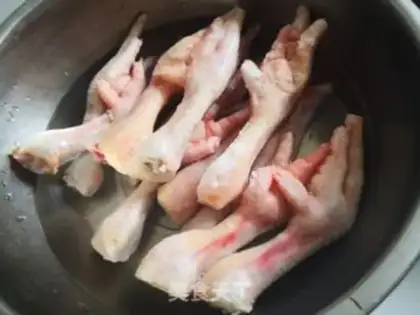 Make A delicious chicken foot freeze step 0