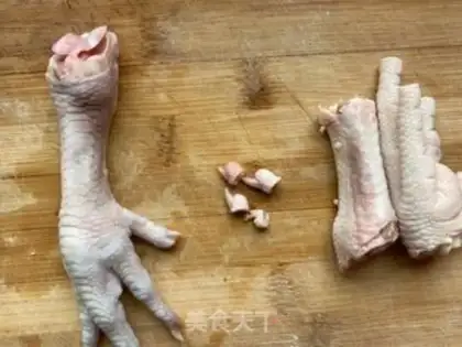 Make Cracked potato chicken claws step 1