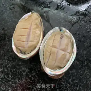 Make Chicken soup with abalone egg glue step 0