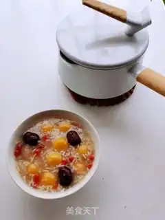 Make Shrimp cabbage stew step 1