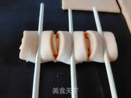 Make Carrot coconut rolls step 4