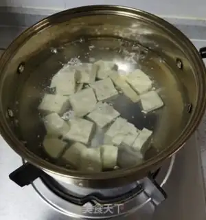 Make Shrimp cabbage stew step 2