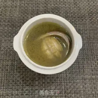 Make Chicken soup with abalone egg glue step 7