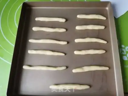 Make Witch finger crackers step 13