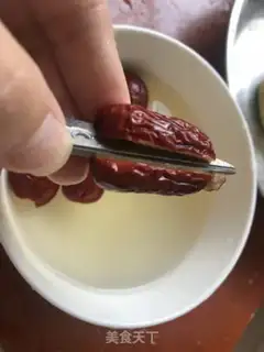 Make Red dates and potatoes step 2