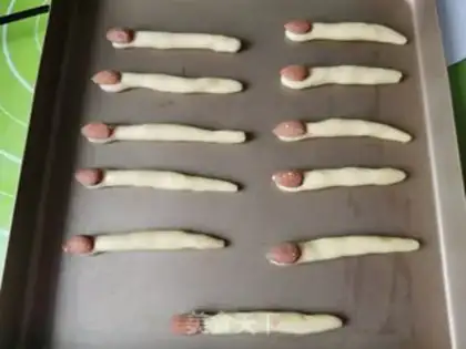 Make Witch finger crackers step 14