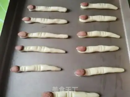 Make Witch finger crackers step 15