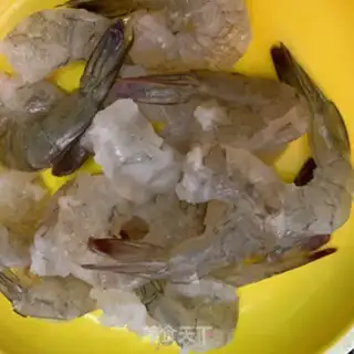 Make Shrimp congee step 1
