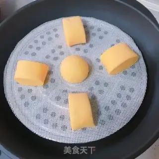 Make Pumpkin buns step 9