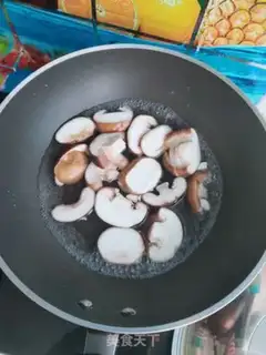Make Fry mushrooms step 3