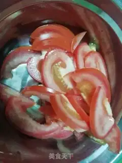 Make Tomato egg soup step 0