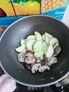 Make Fry mushrooms step 5
