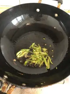 Make Cream pepper with purple potatoes step 1