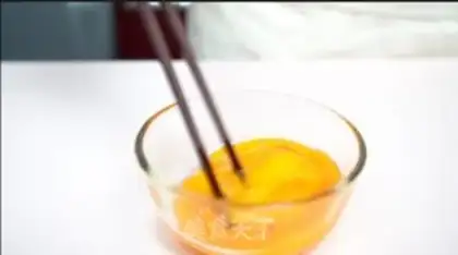 Make Fan fried eggs step 2