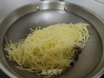 Make Spicy potatoes step 7