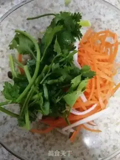 Make Seafood mushroom carrots step 3