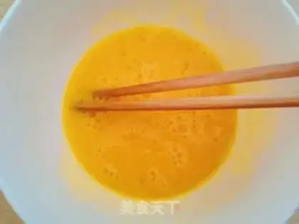 Make Sour eggs step 1