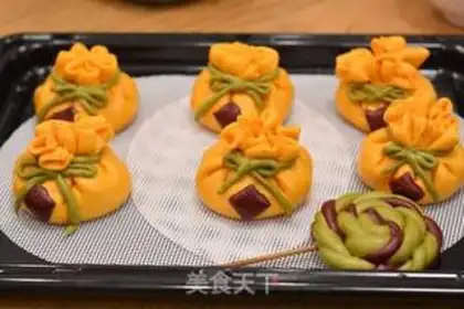 Make Pumpkin bag step 35