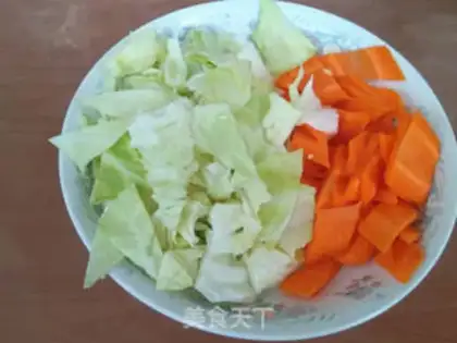 Make A cabbage with carrots step 0