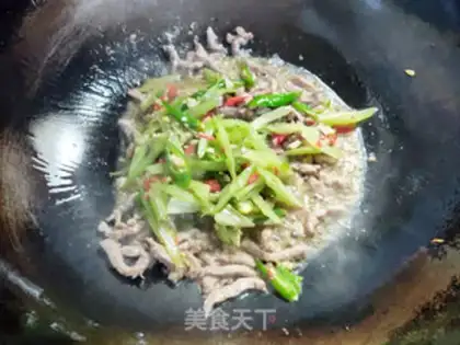 Make Homemade celery and beef step 4