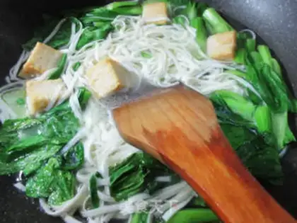 Make Fish tofu crumb soup step 3