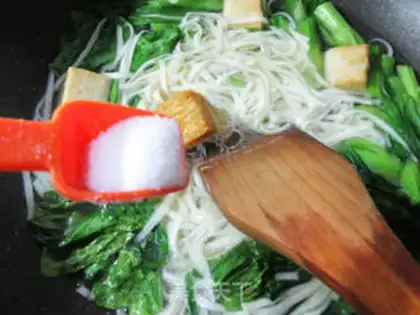 Make Fish tofu crumb soup step 5