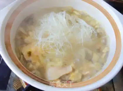 Make Sour sauce and white meat step 5