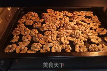 Make Black sesame date walnuts step 2
