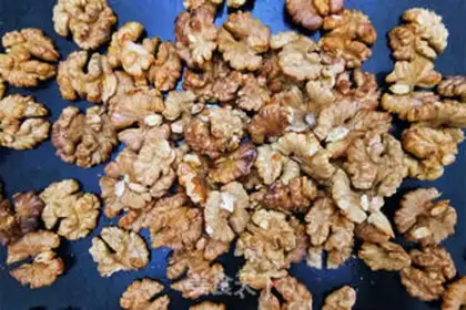 Make Black sesame date walnuts step 3