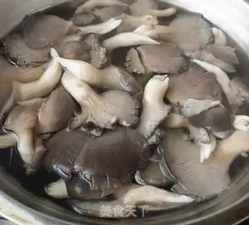 Make Fungus pasta step 1