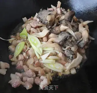 Make Fungus pasta step 4