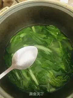 Make Mustard egg soup step 4