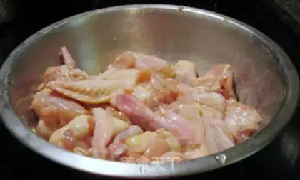 Make Three chickens on the table step 0