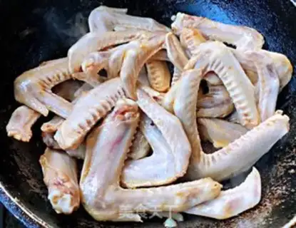 Make Red duck wings step 6