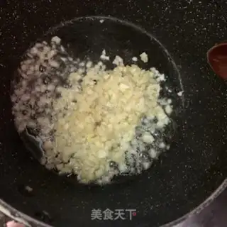 Make Garlic fans, squid step 5