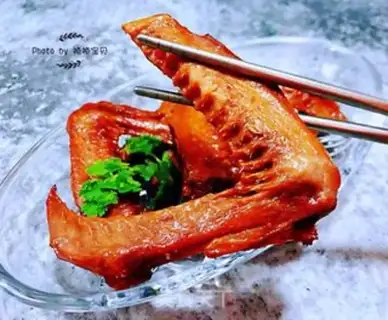 Make Red duck wings step 13