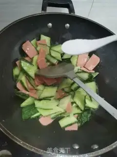 Make Cucumber ham step 4