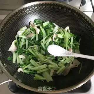 Make Scrambled mushrooms step 2