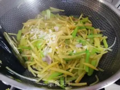 Make Celery with potatoes step 11