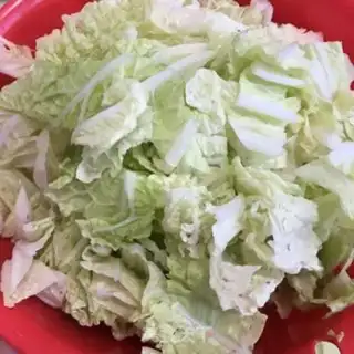 Make Garlic cabbage step 1