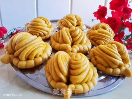 Make Pumpkin heart roll step 8