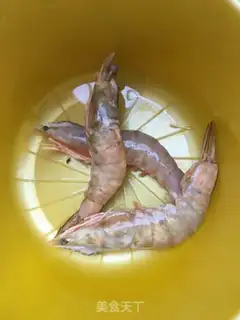 Make Spicy sauce with shrimp step 3