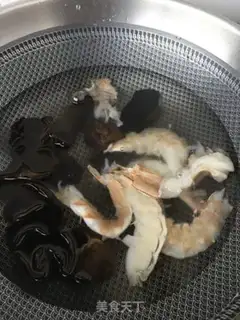 Make Spicy sauce with shrimp step 5